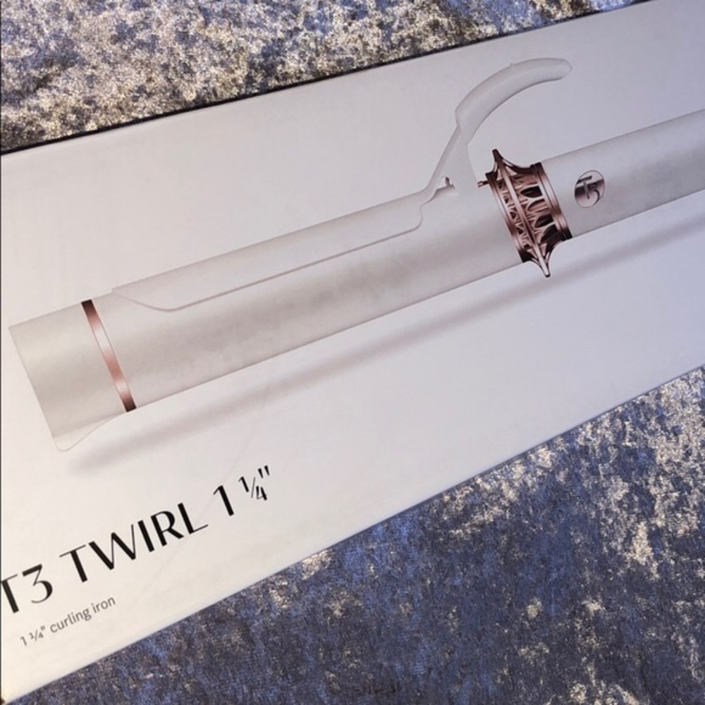 T3 1 1/4 curling iron